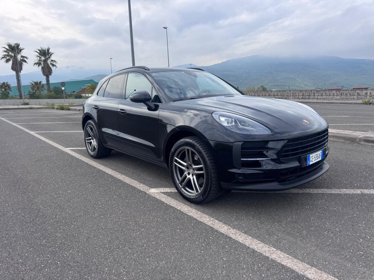Porsche Macan 2.0 Full tetto sport chrono PERMUTE