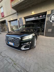 Audi Q2 30 TDI Identity Black