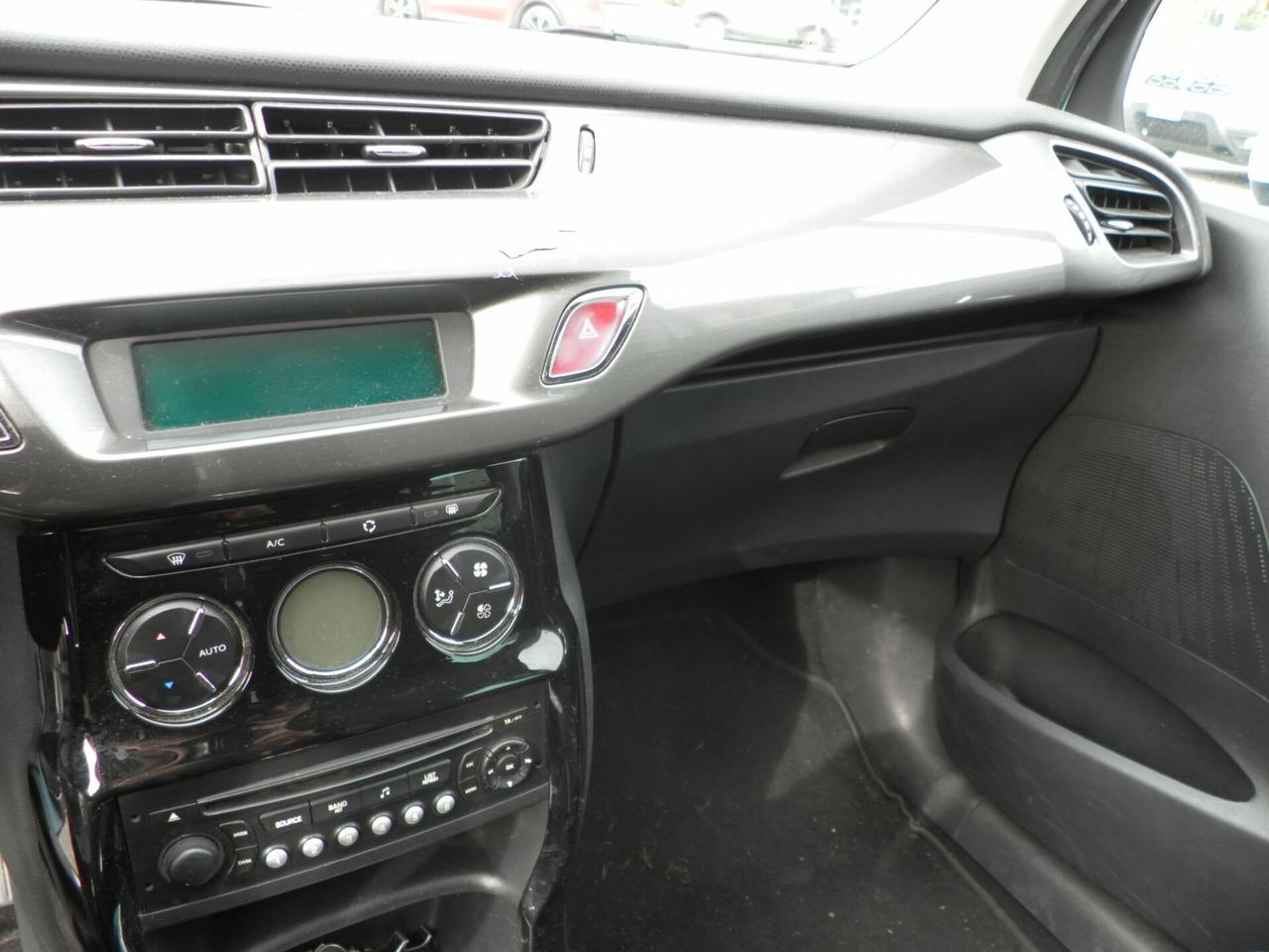 Citroen C3 1.4 VTi 95 Exclusive Style Neopatentati