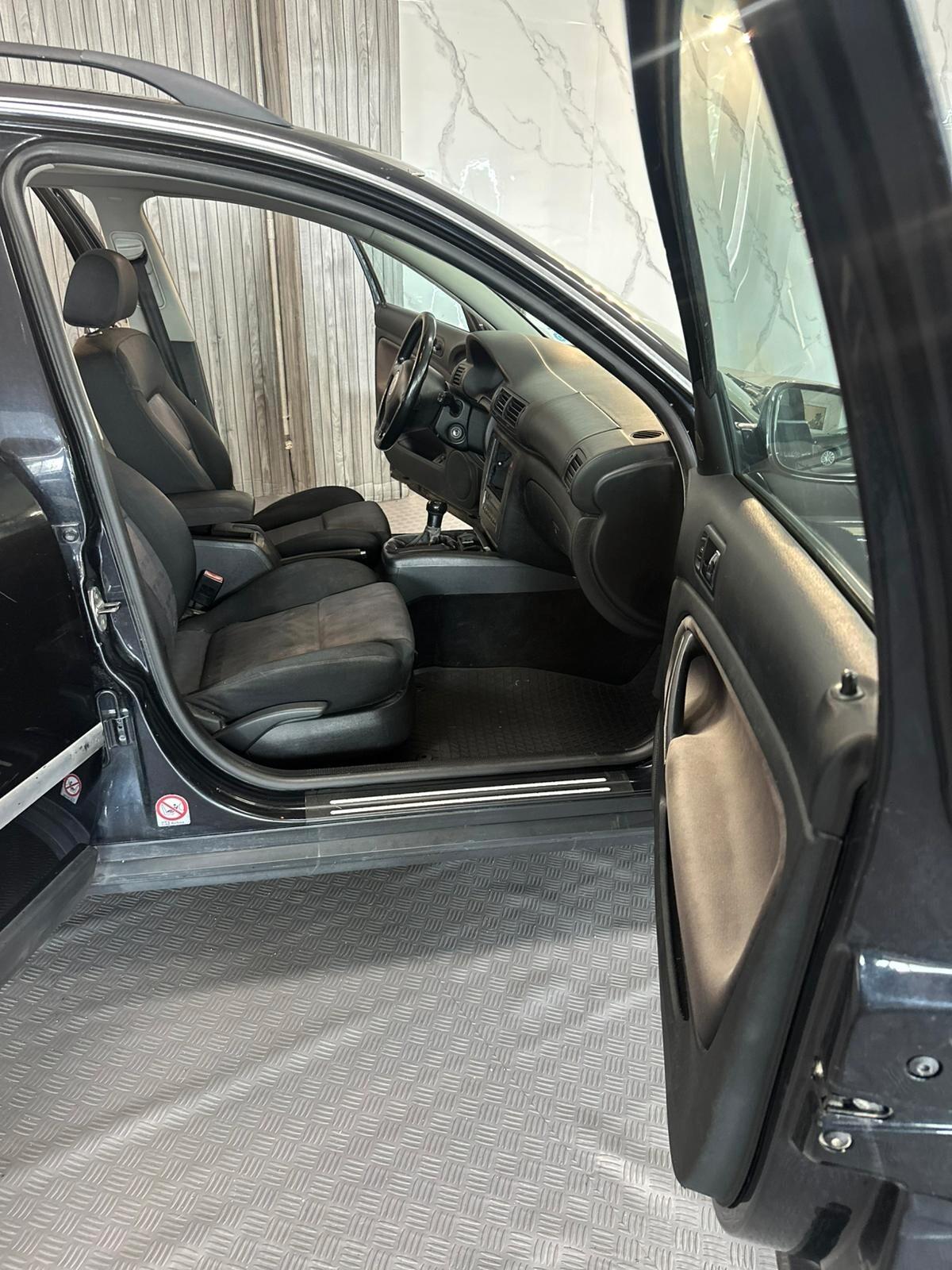 Volkswagen Passat 1.9 TDI/130 CV cat Highline
