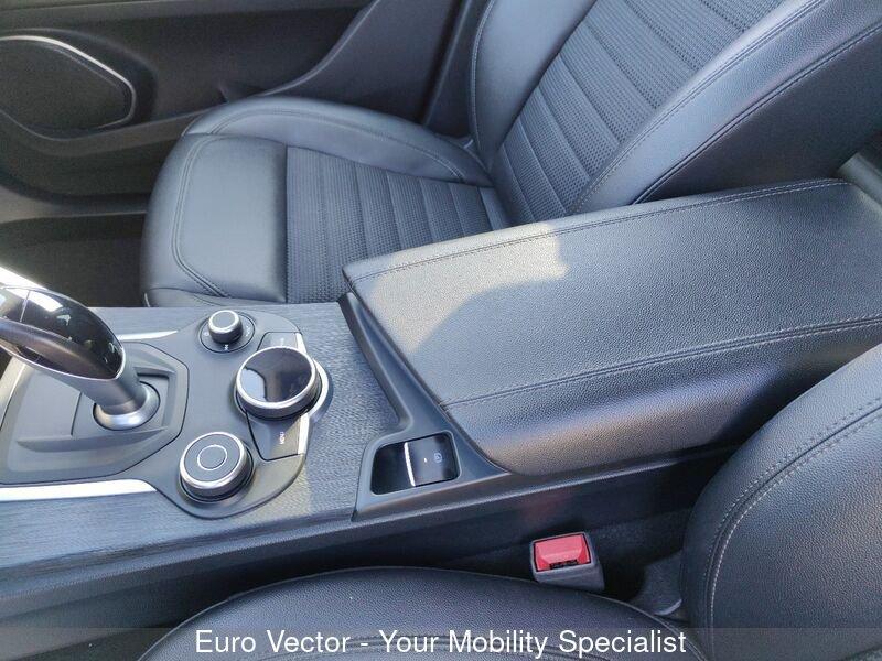 Alfa Romeo Stelvio 2.2 Turbodiesel 190 CV AT8 Q4 B-Tech