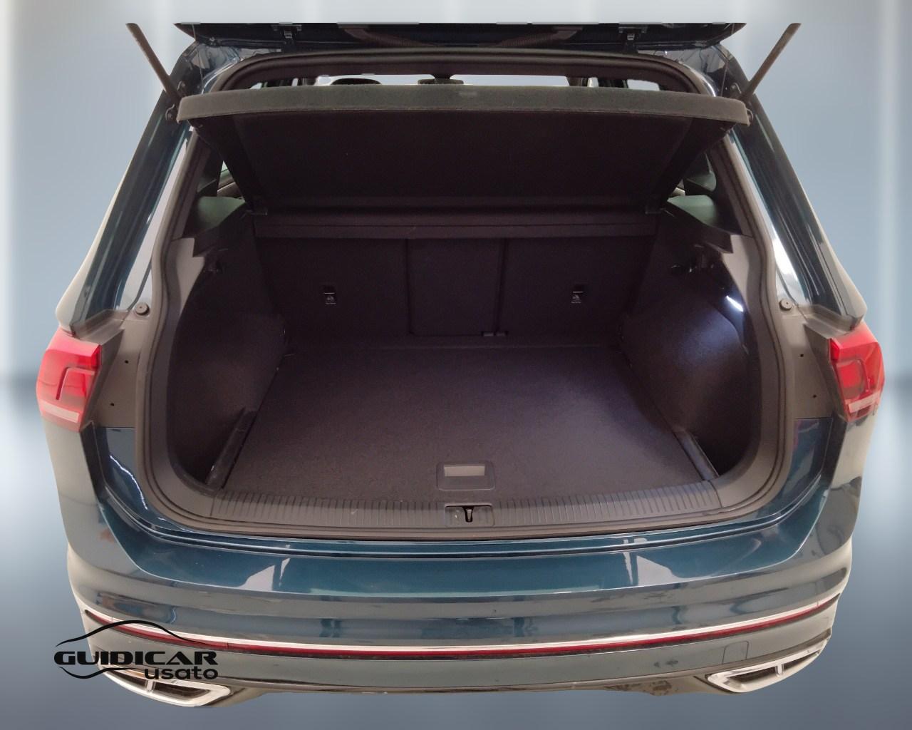 VOLKSWAGEN Tiguan II 2021 - Tiguan 2.0 tdi R-Line 150cv dsg