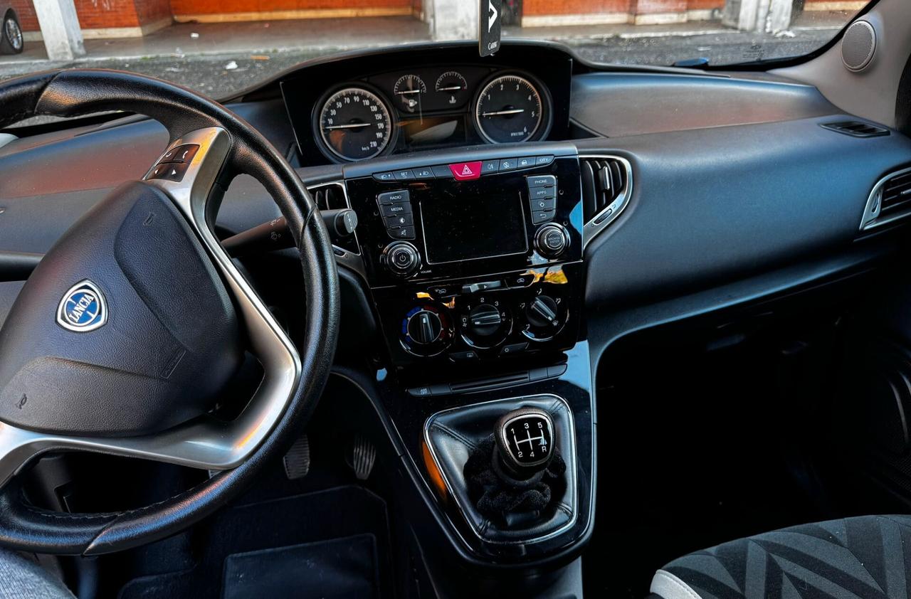 Lancia Ypsilon 1.3 MJT 16V 95 CV 5 porte S&S Gold