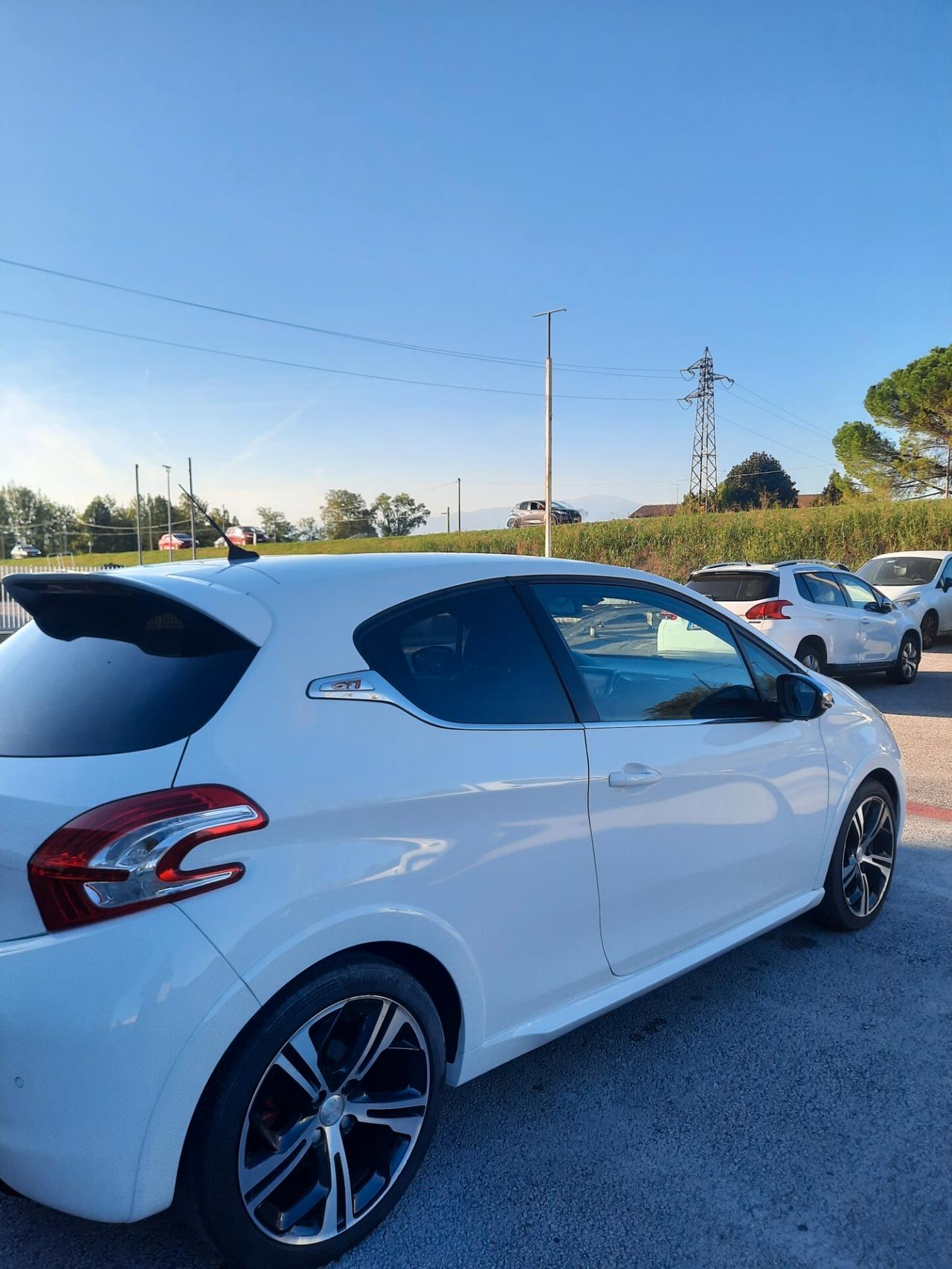 Peugeot 208 1.6 THP 200 CV 3 porte GTi
