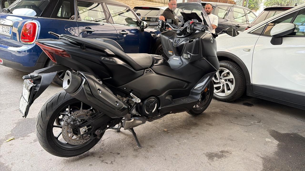 Yamaha T Max 560