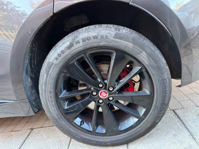 JAGUAR F-Pace 2.0 D 204 CV AWD aut. R-Dynamic SE TETTO PANORAMIC