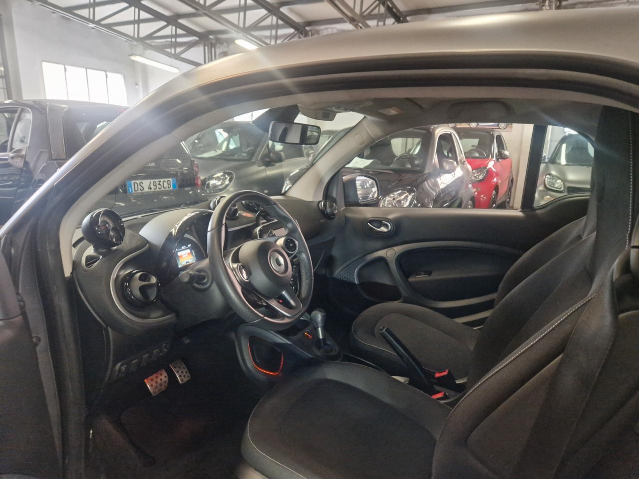 Superpassion matt grey solo 36000km strafull