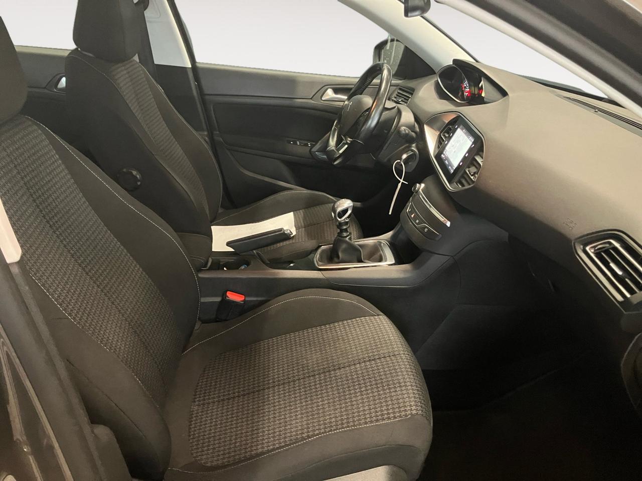 Peugeot 308 5 Porte 308 5p 1.5 bluehdi Business s&s 130cv