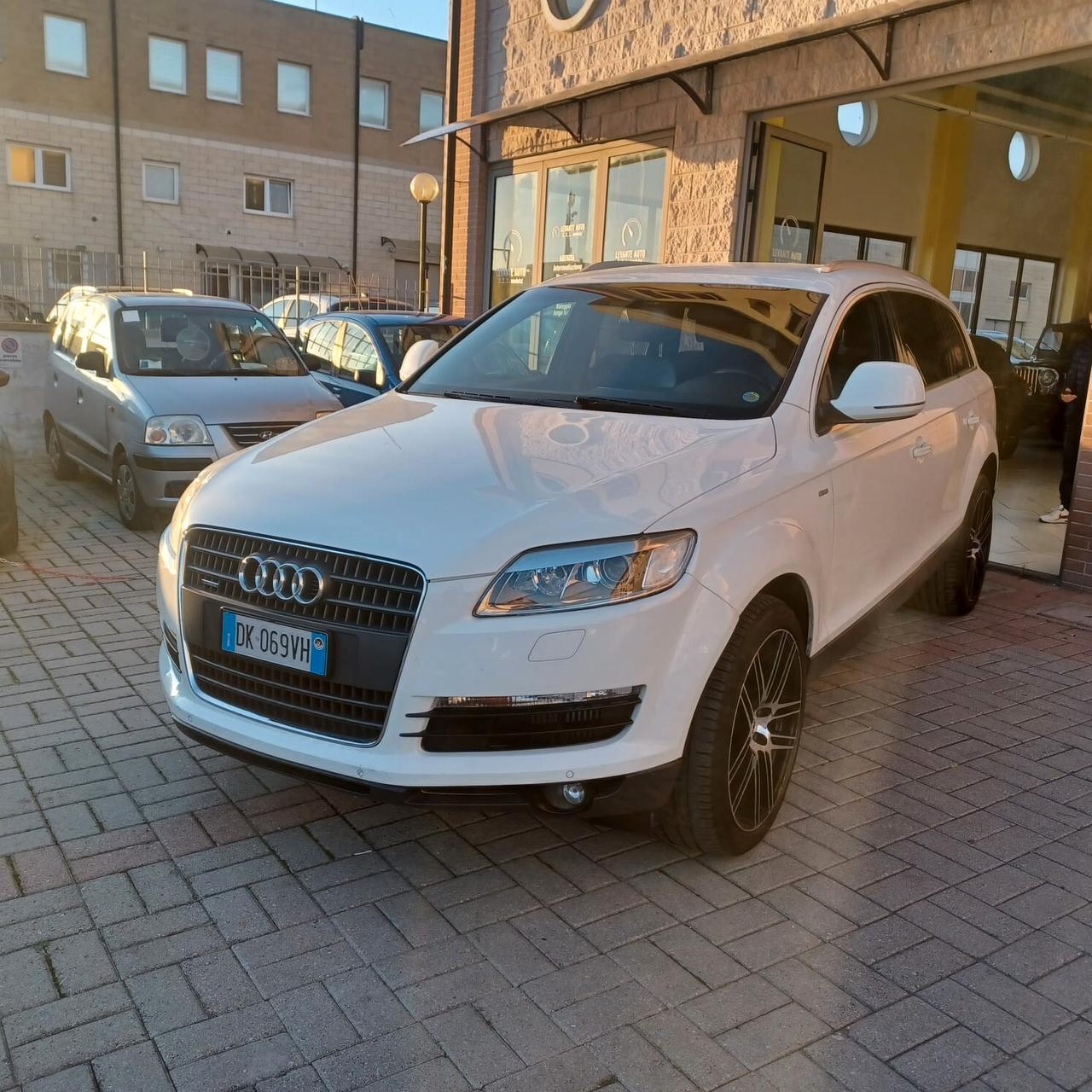 PERFETTA AUDI Q7 3.0 TDI AUTOM 4X4