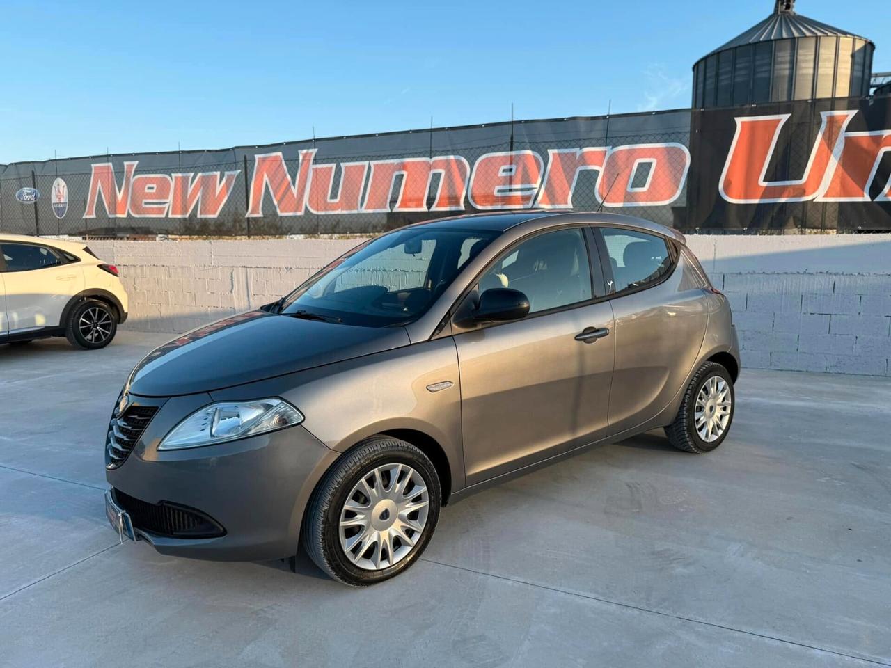 Lancia Ypsilon 1.2 69 CV 5 porte GPL Ecochic Gold