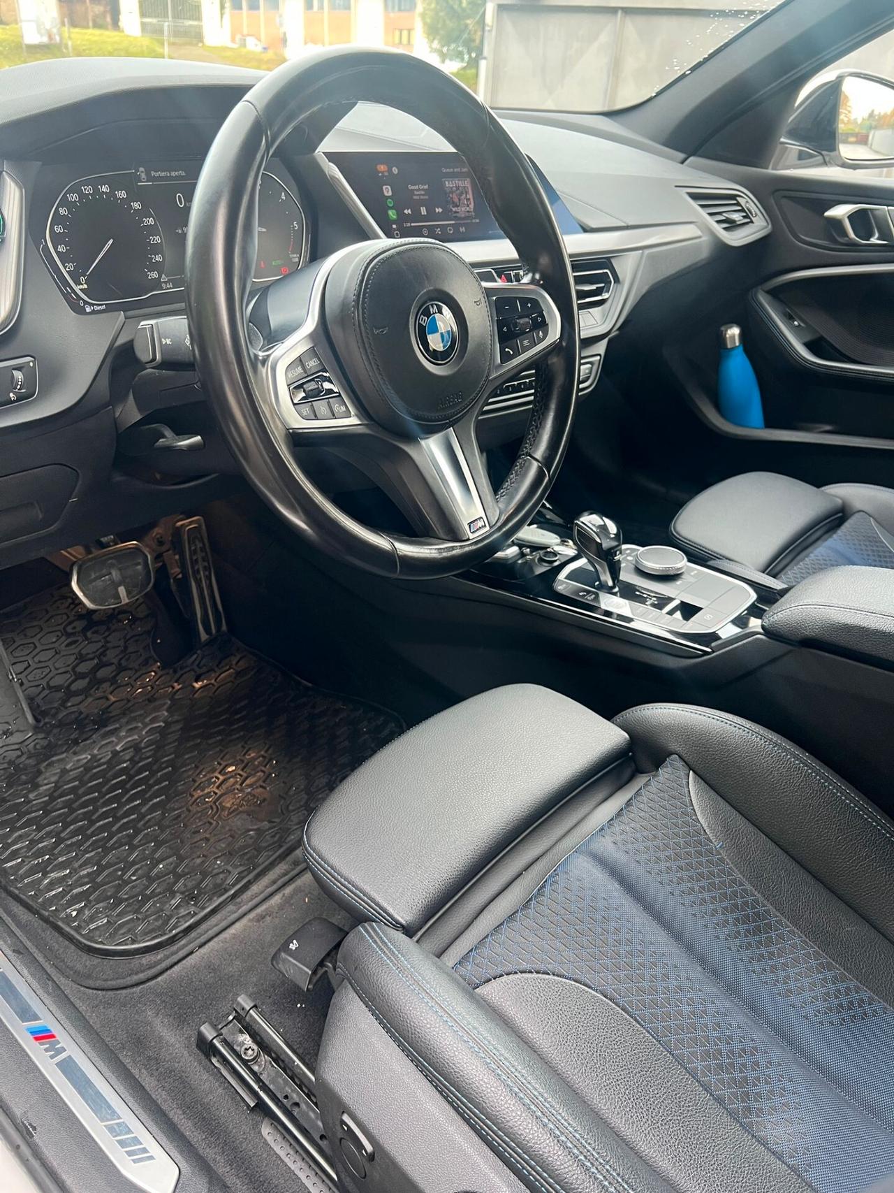 Bmw 118 118d 5p. Msport