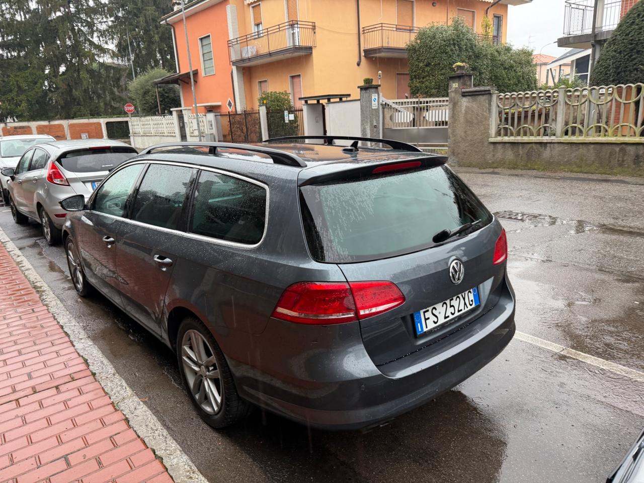 Volkswagen Passat 2012 2.0 TDI Highline manuale 6marce