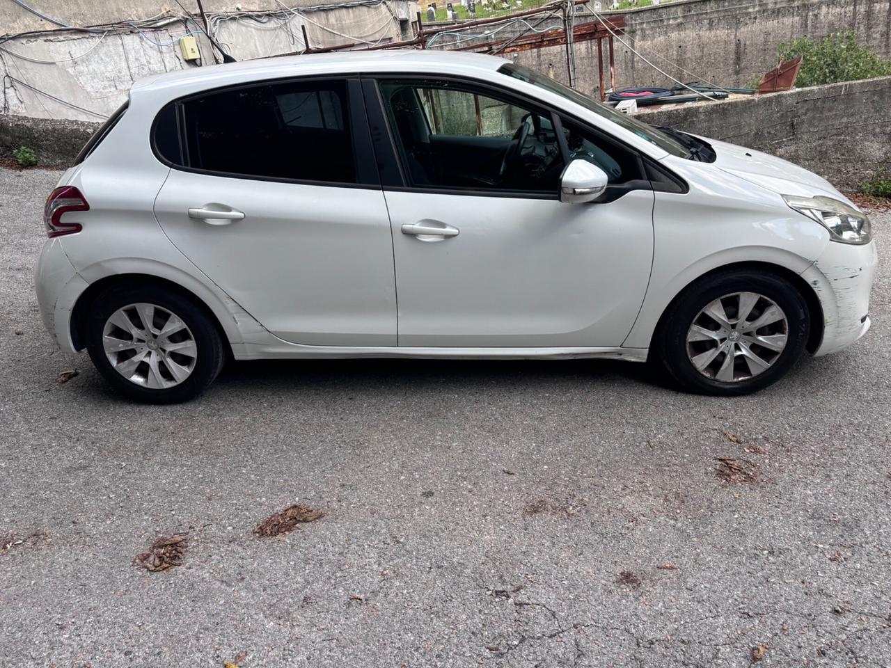Peugeot 208 1.2 VTi 82 CV 5 porte Access