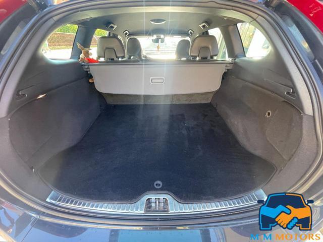 VOLVO XC60 D4 AWD doppio treno di gomme