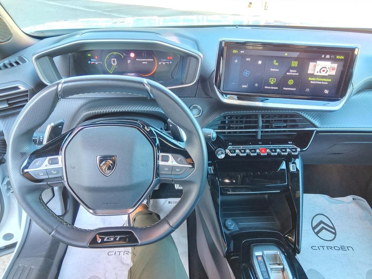 Peugeot 2008 PureTech 130 S&S EAT8 GT