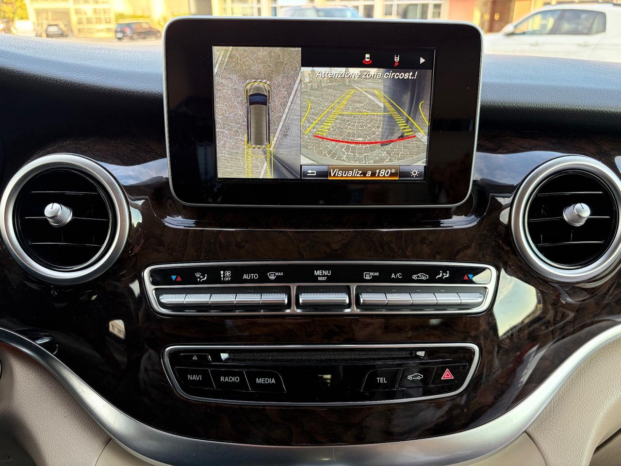 Mercedes-benz V 220 d Premium Long