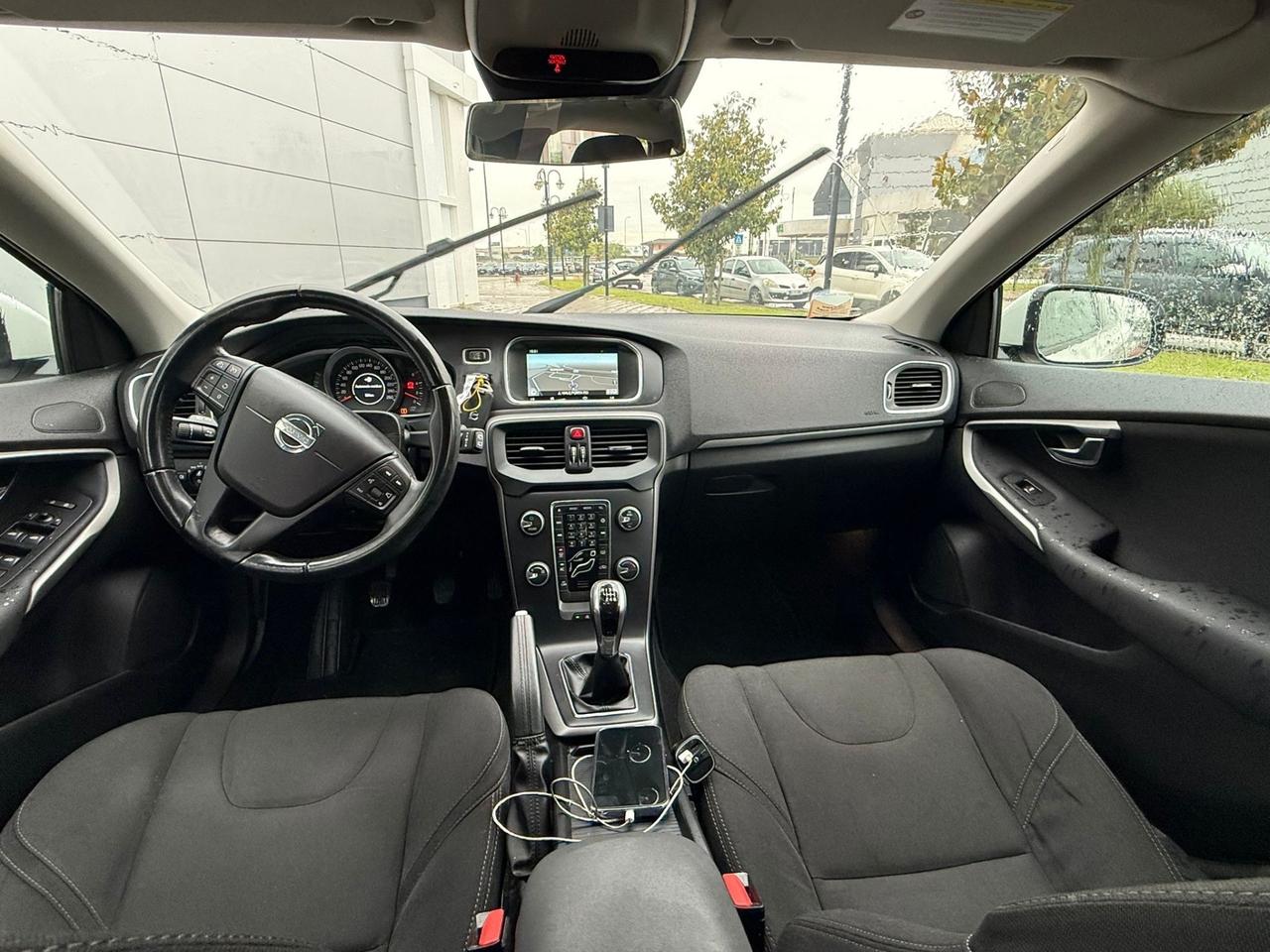 Volvo V40 D2 1.6 Summum