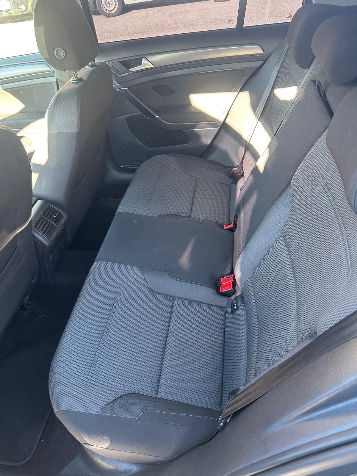 Volkswagen Golf 1.6 TDI 5p. Highline BlueMotion Technology