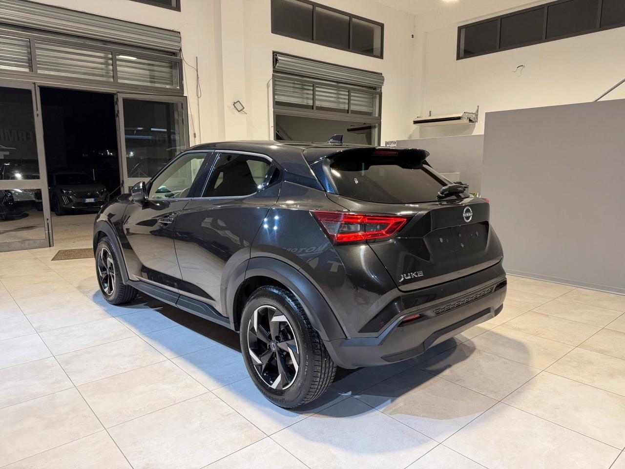 Nissan Juke 1.0 DIG-T 114 CV N-Connecta