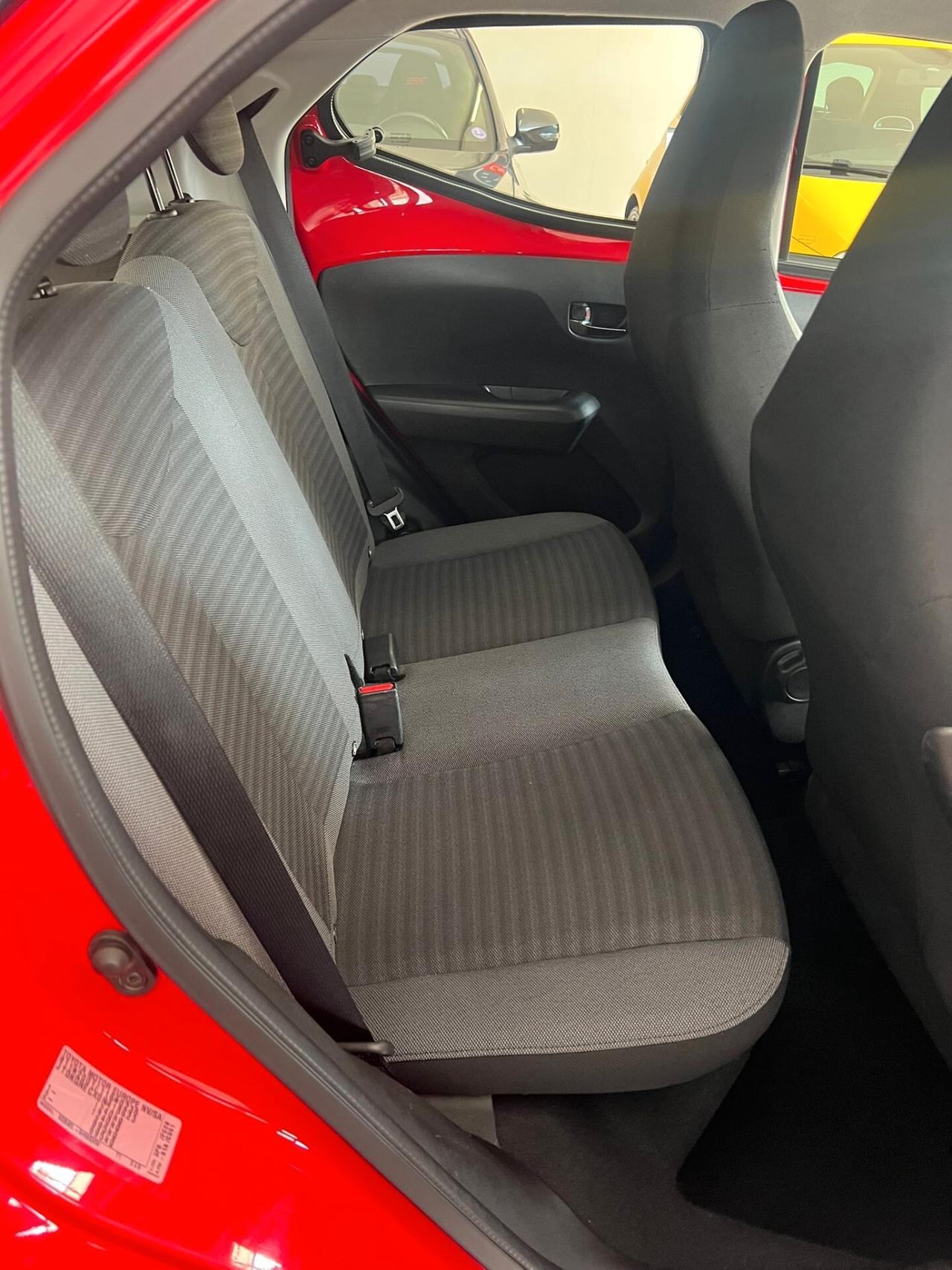 Toyota Aygo 1.0 VVT-i 72 CV 5 porte x-play