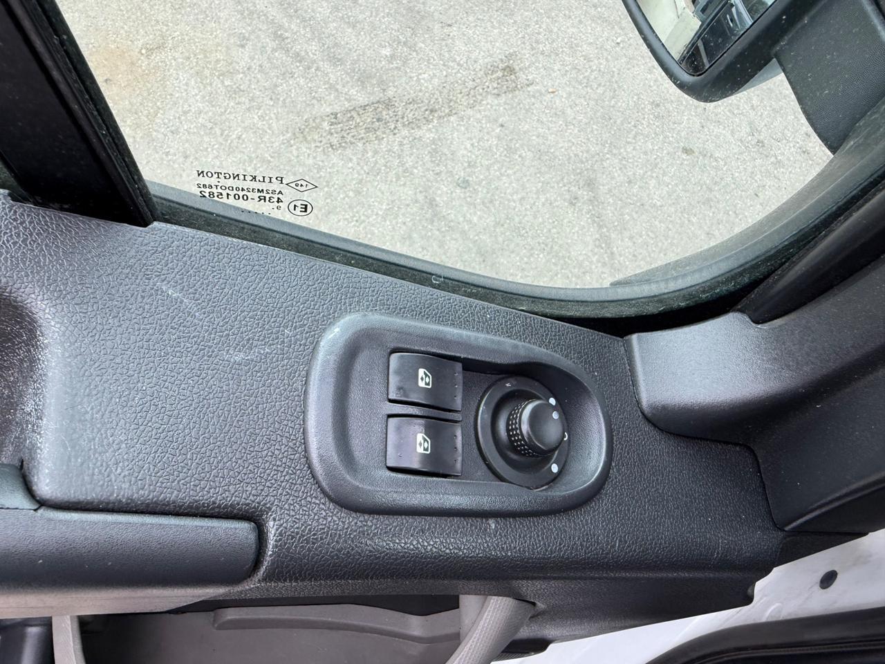 Renault Master 2.3 Diesel Tetto Alto passo Medio