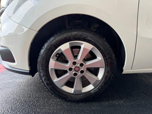 FIAT Doblo 7 Posti 1.4 T-Jet 16V Natural Power Lounge