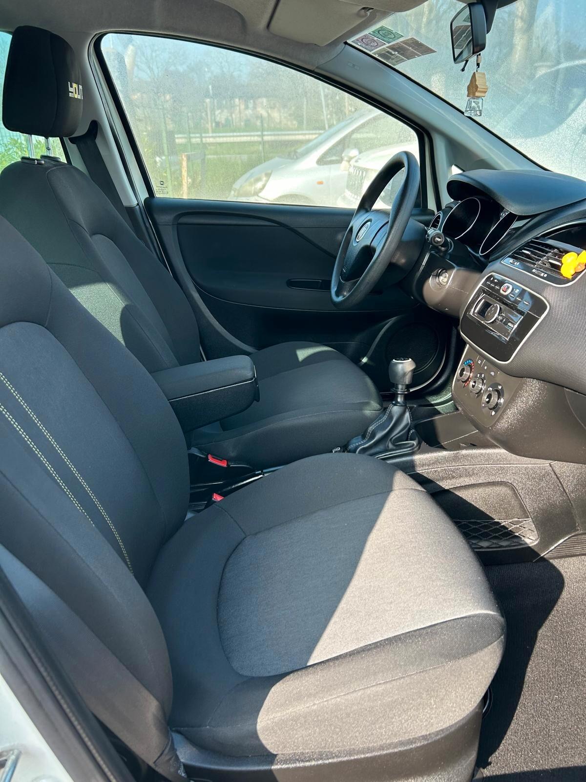 Fiat Punto 1.2 8V 5 porte Lounge ok neo patentati