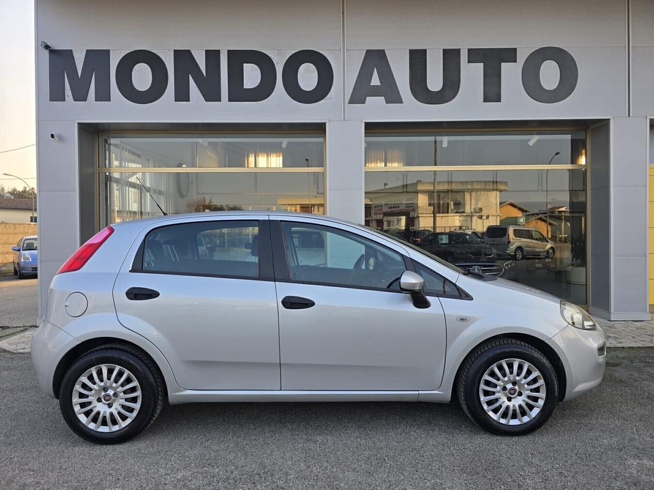 Fiat Punto 1.3 MJT 75 CV 5 porte