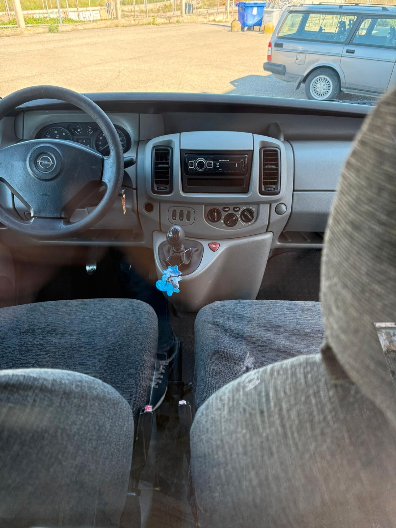 Opel Vivaro AUTOCARRO - 3 POSTI