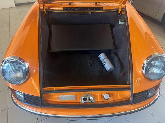 PORSCHE 911 T 2200 Targa