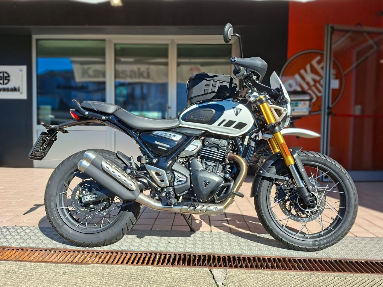 Triumph Scrambler 400 XC my26"