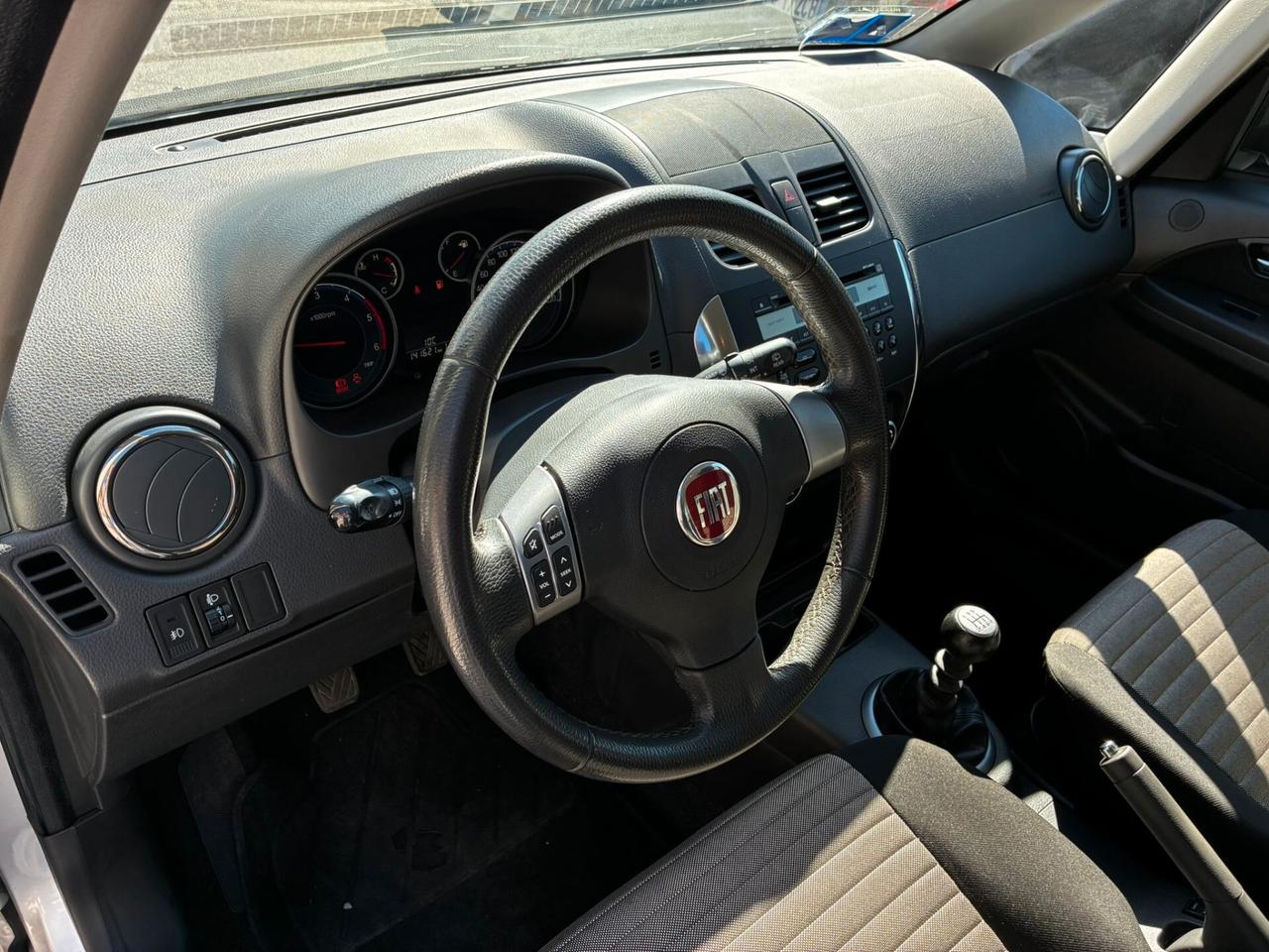 FIAT SEDICI 4x4 2.0MJT 135CV EURO5 6M - NEOPATENTATI