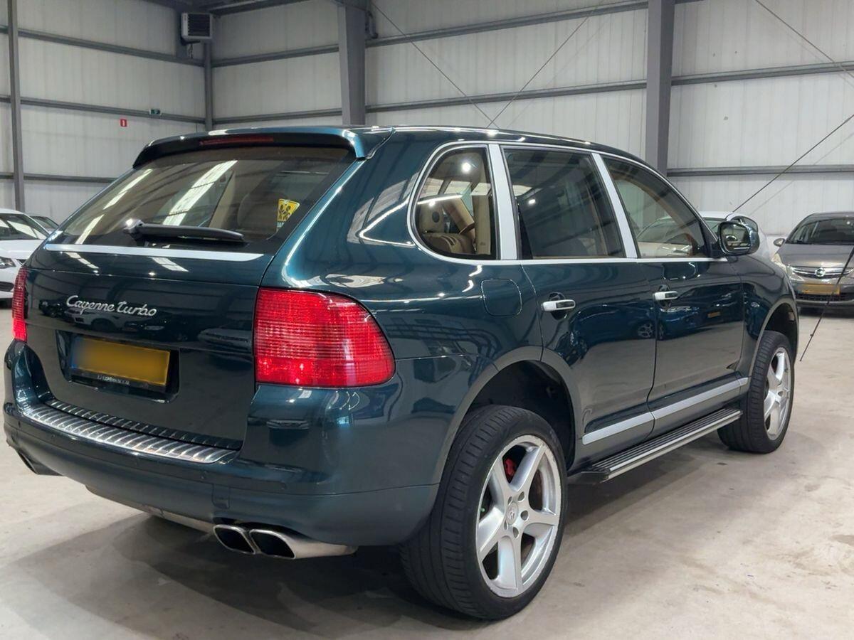 Porsche Cayenne 4.5 cat Turbo