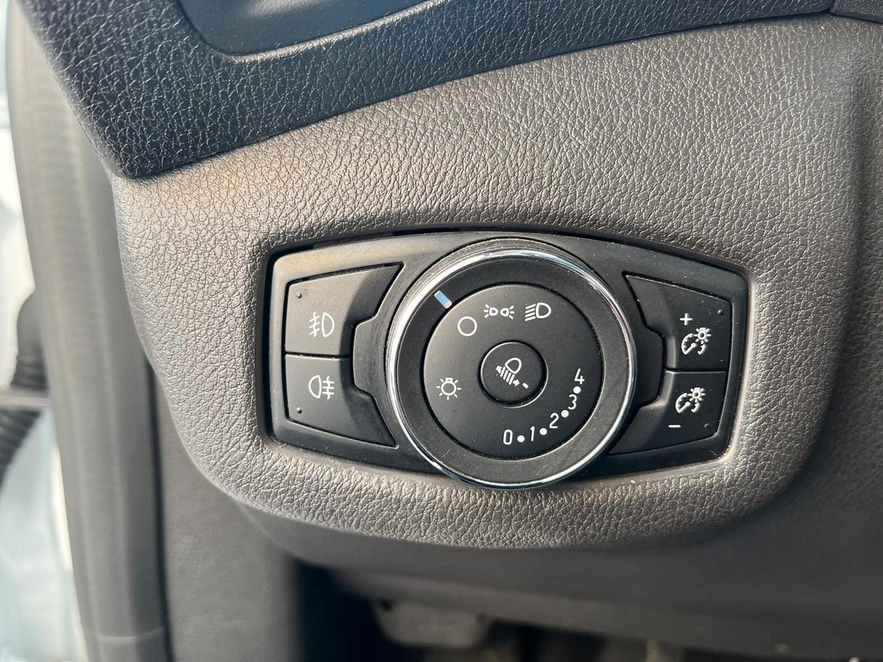 Ford Transit 1.6 TDCi 100CV Maxi