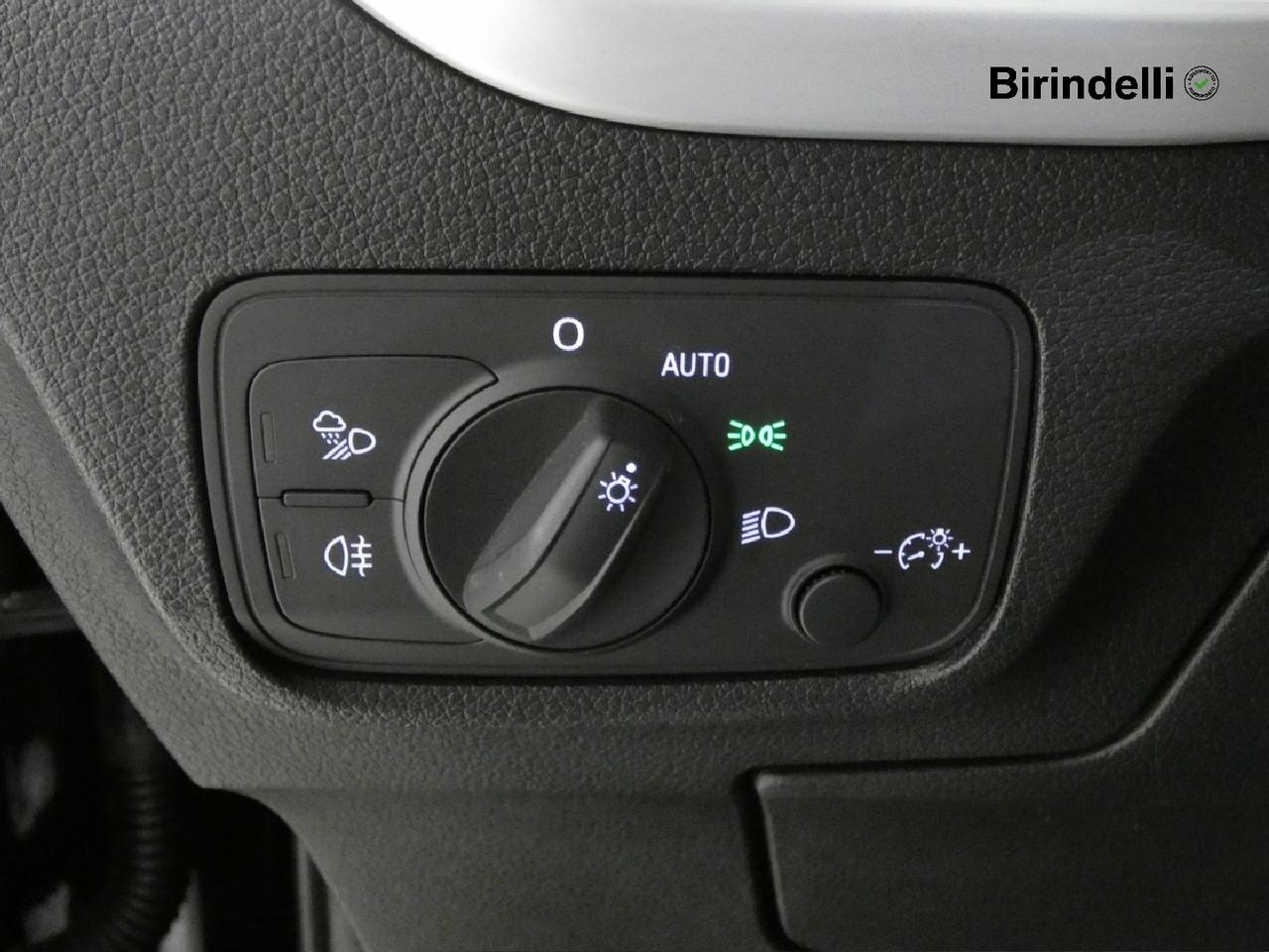 AUDI Q2 - Q2 30 TDI S tronic Admired