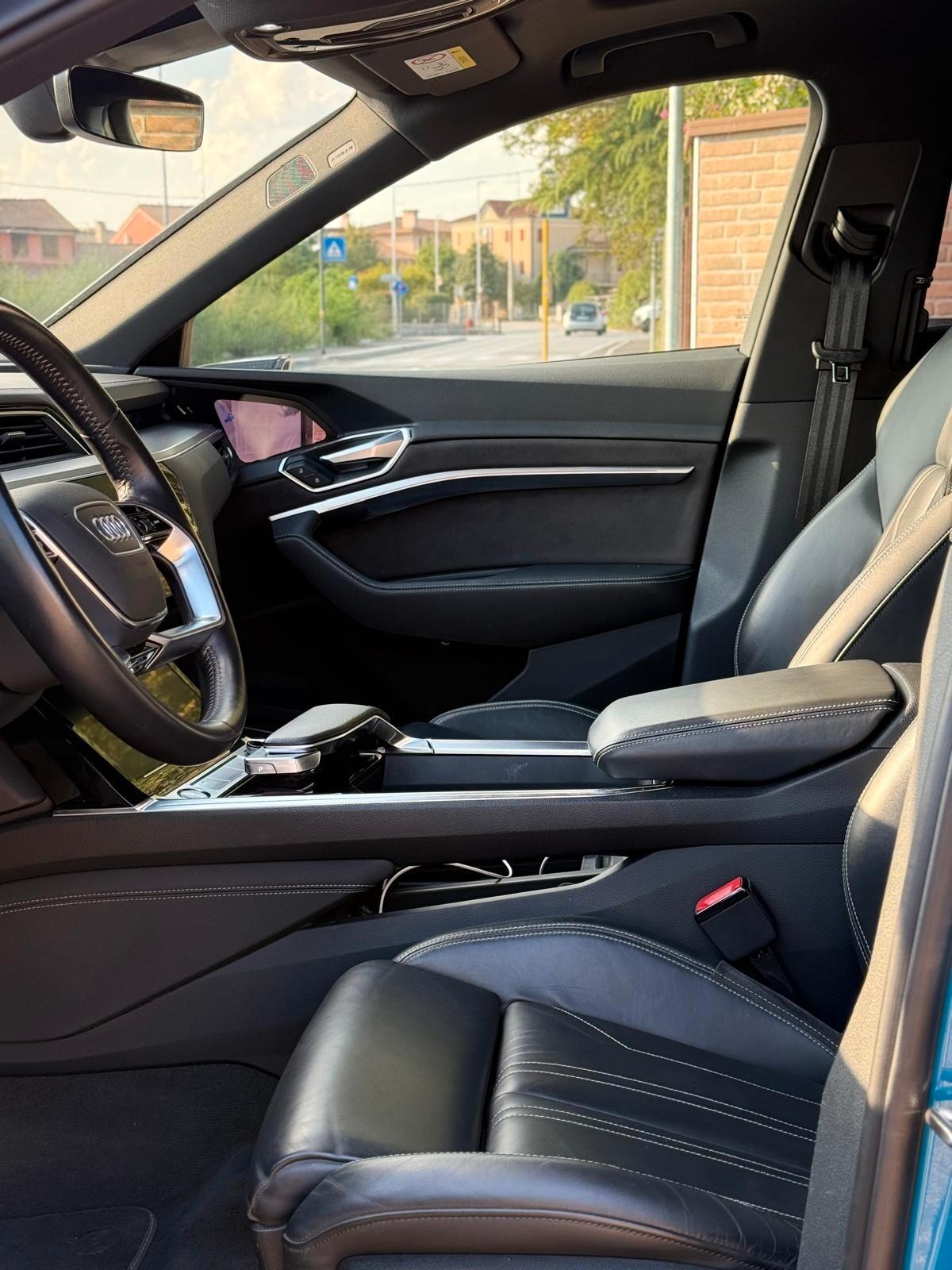 Audi Q8 e-tron 55 quattro S line edition