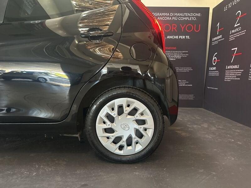 Toyota Aygo Connect 1.0 VVT-i 72 CV 5 porte x-play