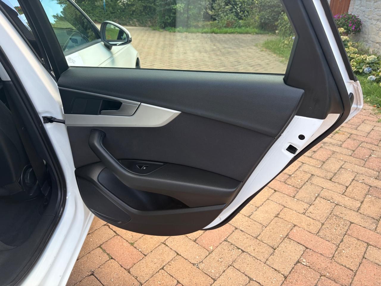 Audi A4 Avant 2.0 TDI 122 CV UNICO PROPRIETARIO