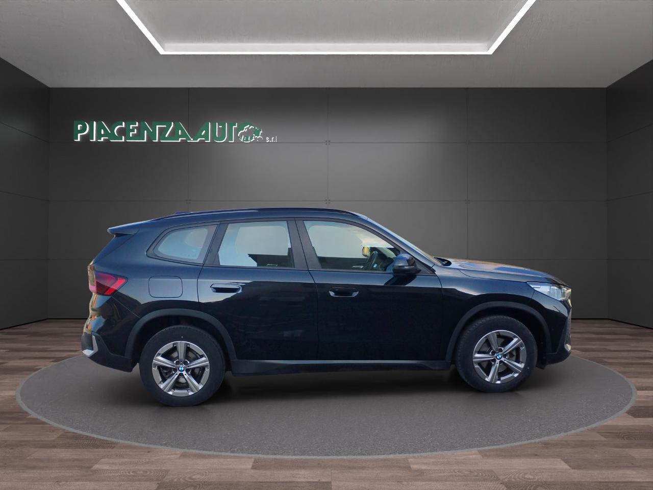 BMW X1 sdrive18d X-Line auto.NAVI.TELECAMERA.LED.SEDILI RISCALDATI