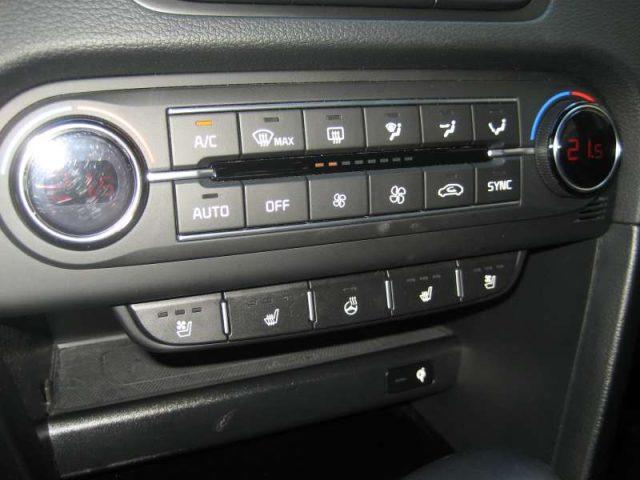 KIA XCeed 1.6 CRDi 136 CV DCT EVOLUTION
