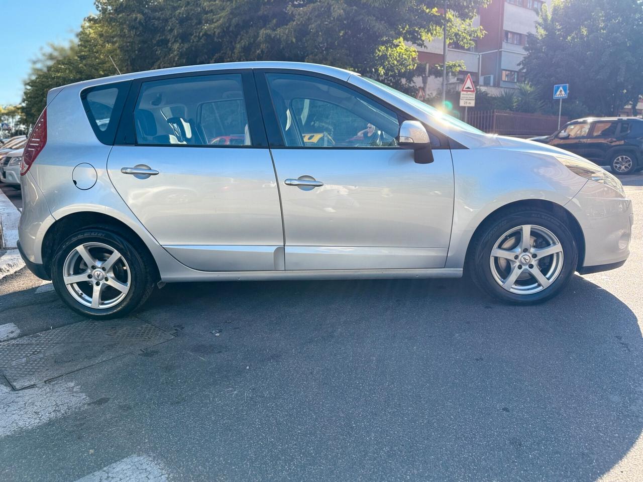 Renault Scenic 1.9 dCi 130CV 2 Proprietari