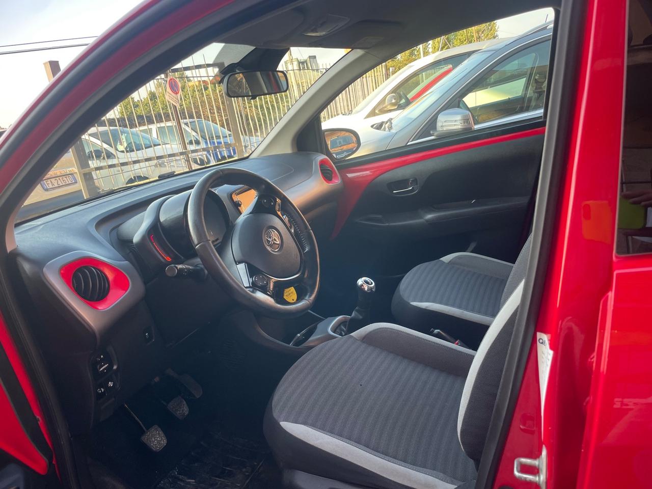 Toyota Aygo 1.0 VVT-i 72 CV 5 porte !!STRAFULL E GARANTITA!!