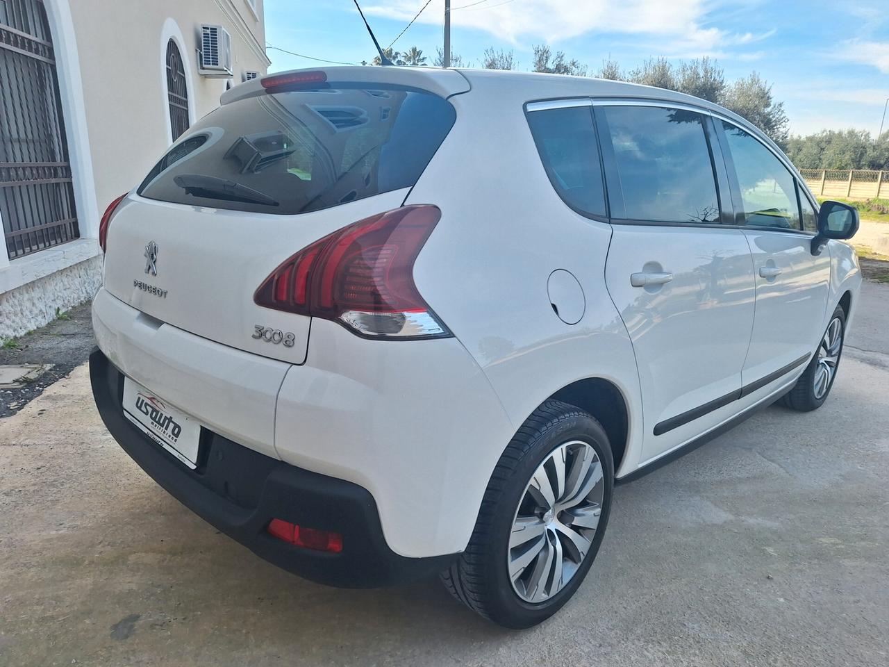 Peugeot 3008 1.6 HDi 115CV NAVI 2015