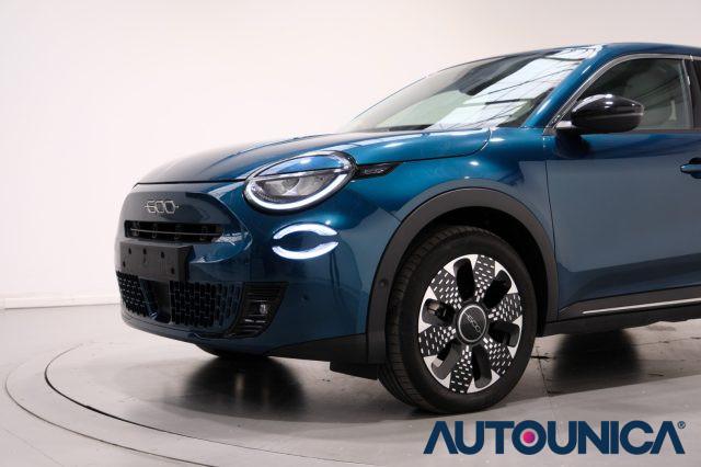 FIAT 600 HYBRID 100 CV DCT MHEV LA PRIMA NEOPATENTATI