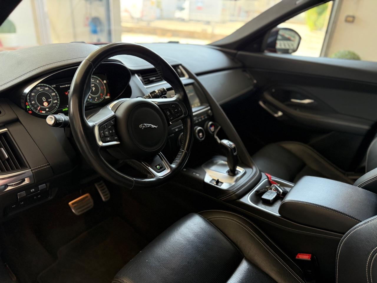 Jaguar E-Pace 2.0D 240 CV AWD aut. R-Dynamic HSE
