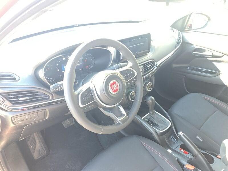 FIAT Tipo 1.5 Hybrid DCT 5 porte Red