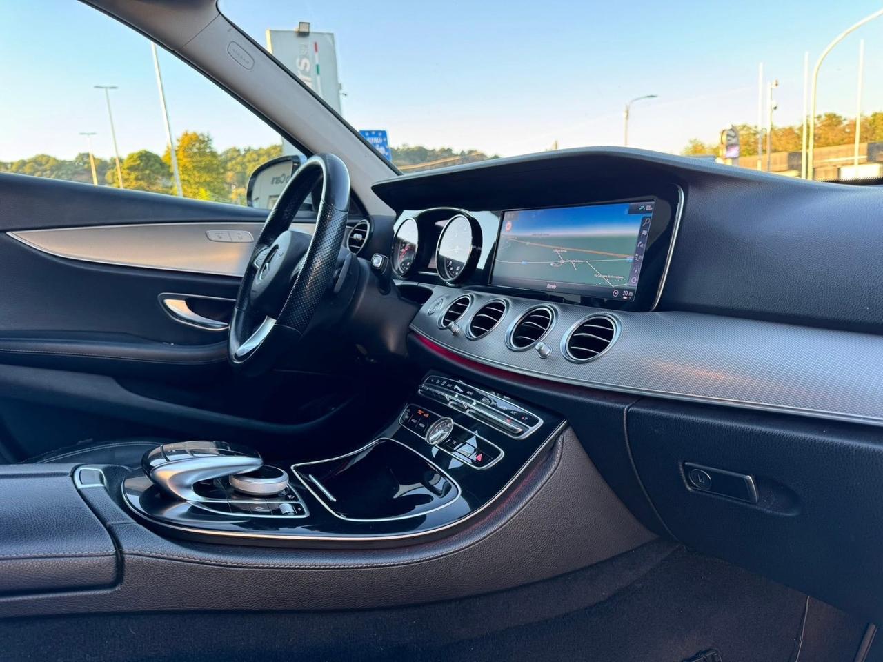 Mercedes-benz E 220 d Auto Premium Plus