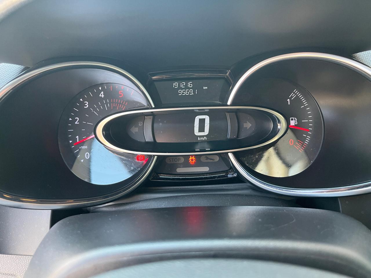 Renault Clio dCi 90 CV 5 porte Moschino Zen