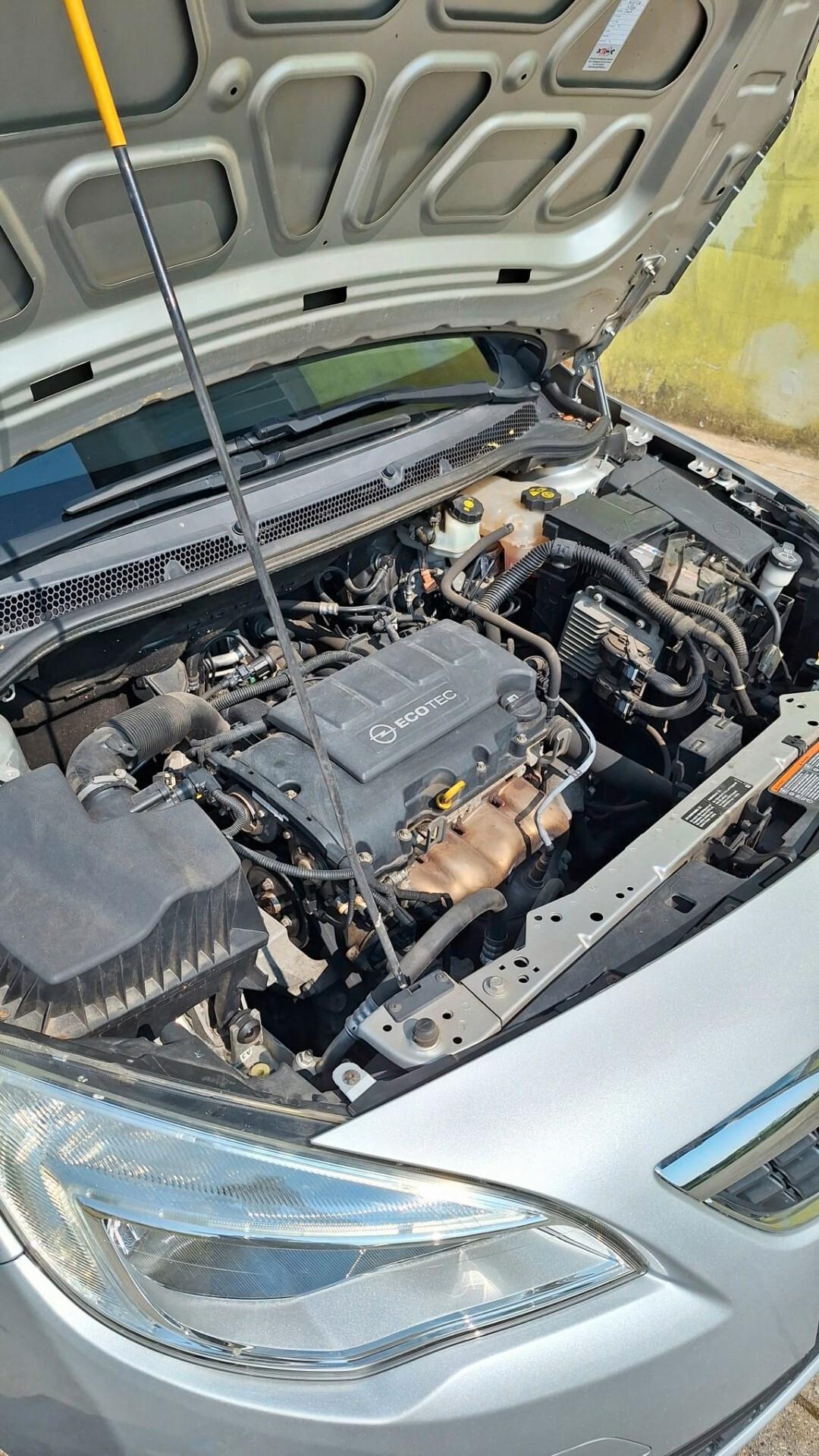 Opel Astra 1.4 - Benzina - 5porte - NEOPATENTATI