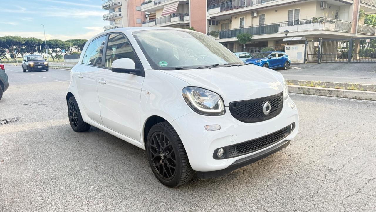Smart ForFour 70 1.0 twinamic Passion LED PACK SPORT PDC CERCHI 16 BLUETOOTH